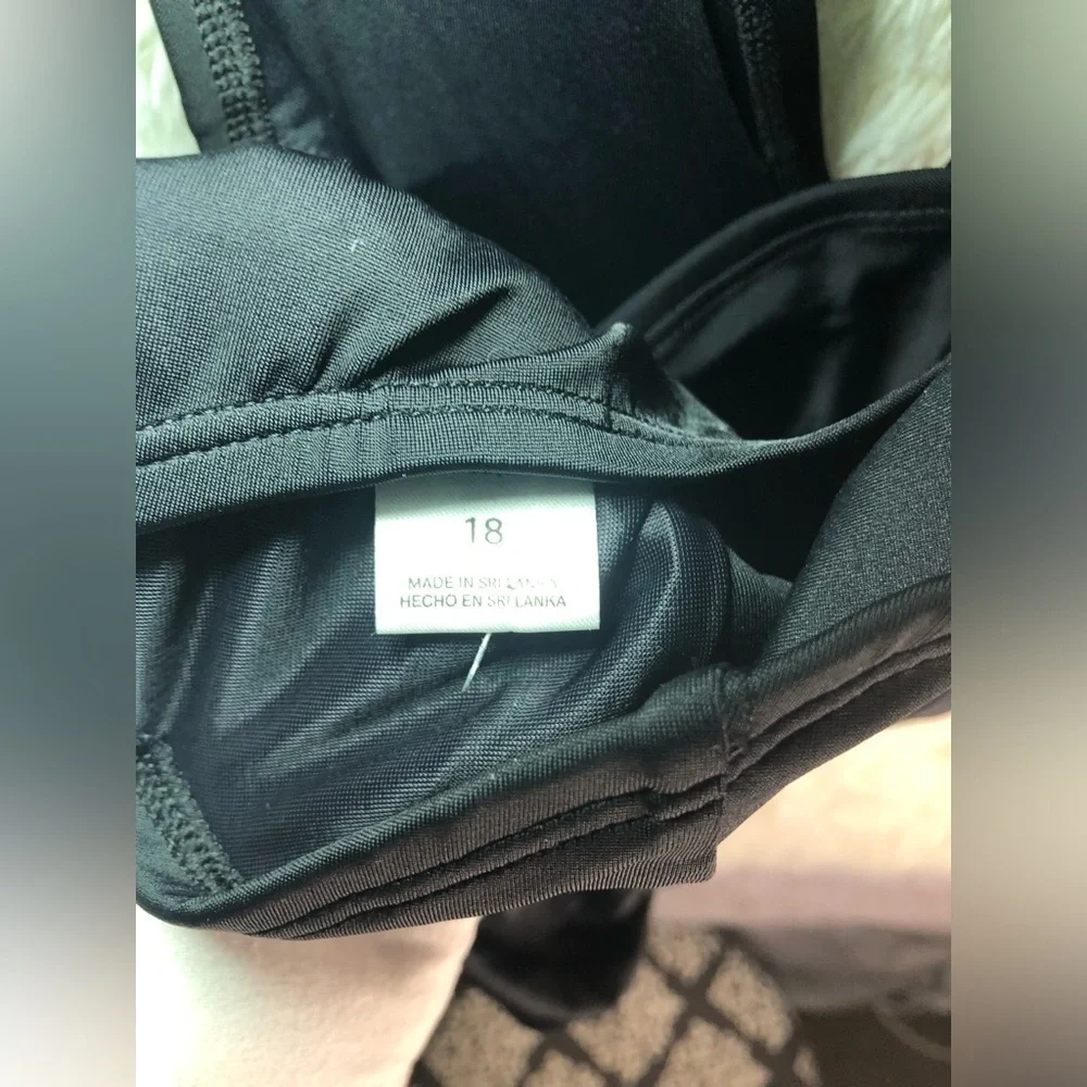 VENUS Elegant Black Swimsuit size 18 NWOT